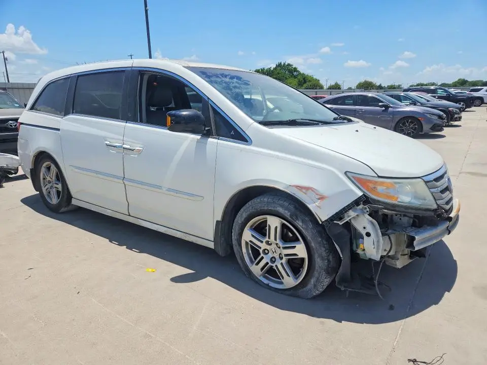 2011 HONDA ODYSSEY TOURING  