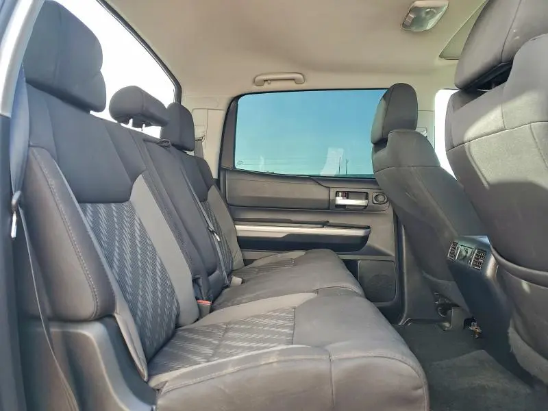 2018 TOYOTA TUNDRA CREWMAX SR5  