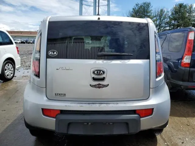 2010 KIA SOUL +