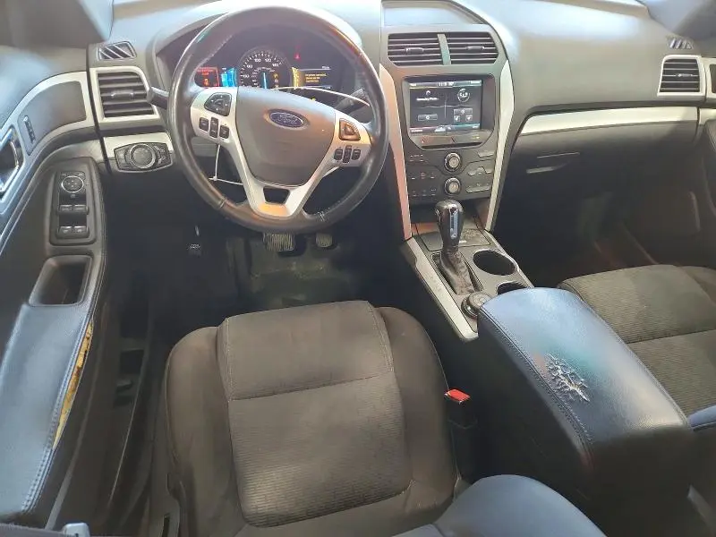 2011 FORD EXPLORER XLT  