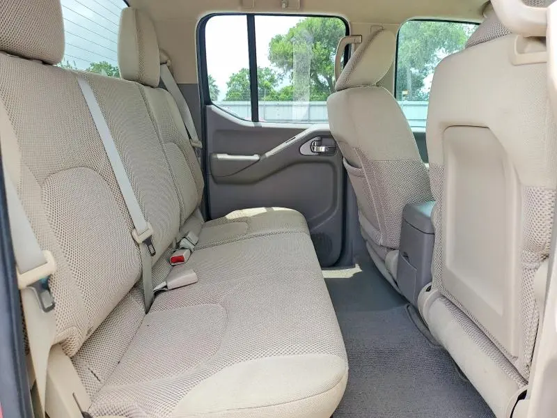 2012 NISSAN FRONTIER S  