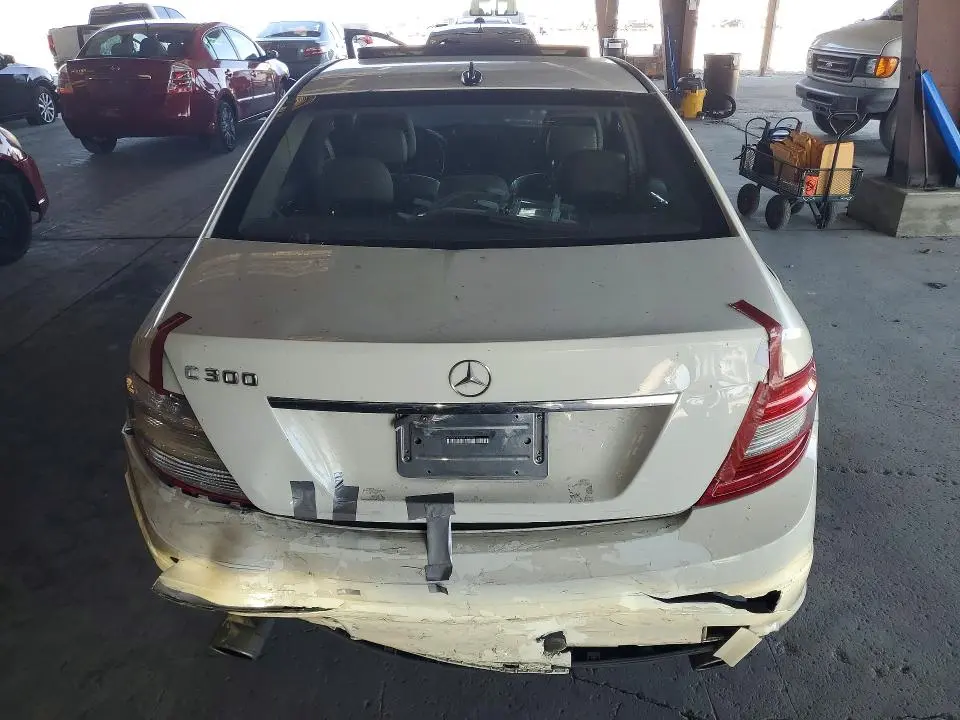 2011 MERCEDES-BENZ C 300  
