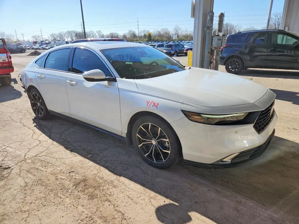 2023 HONDA ACCORD TOURING HYBRID  