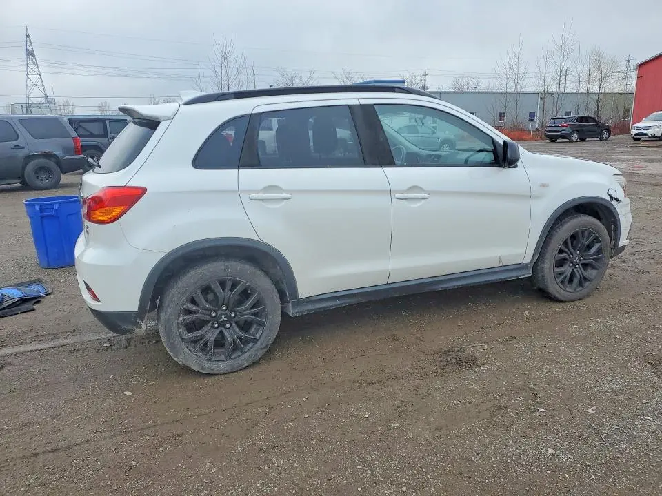 2018 MITSUBISHI RVR SE LIMITED  