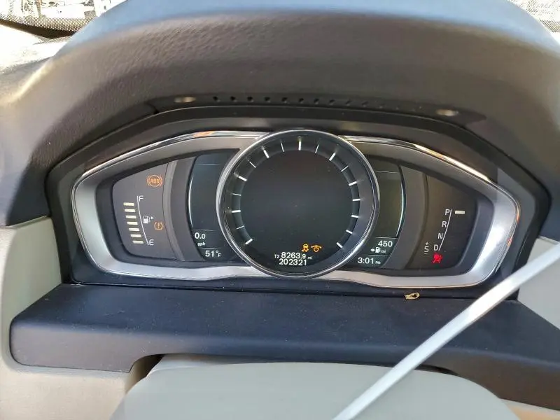 2015 VOLVO XC70 T5 PLATINUM  