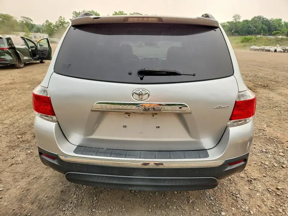 2012 TOYOTA HIGHLANDER LIMITED  