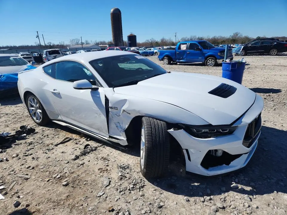 2024 FORD MUSTANG GT  