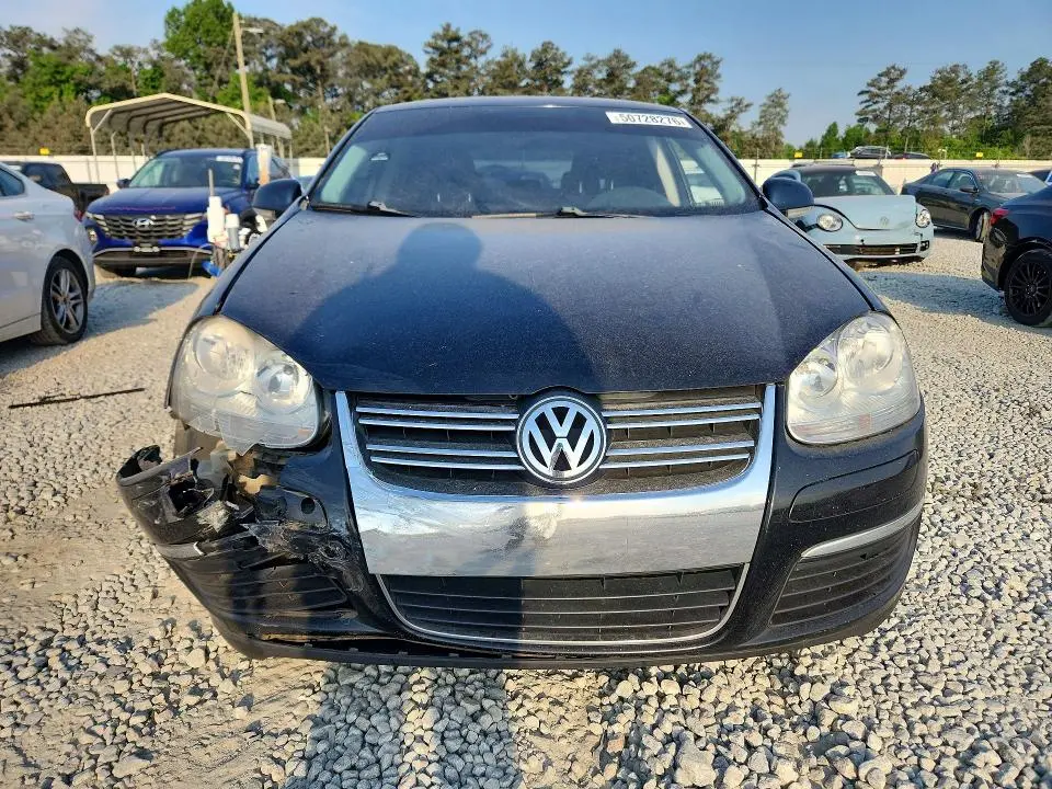 2010 VOLKSWAGEN JETTA SE  