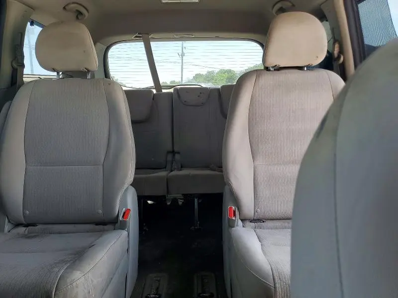 2016 KIA SEDONA LX  
