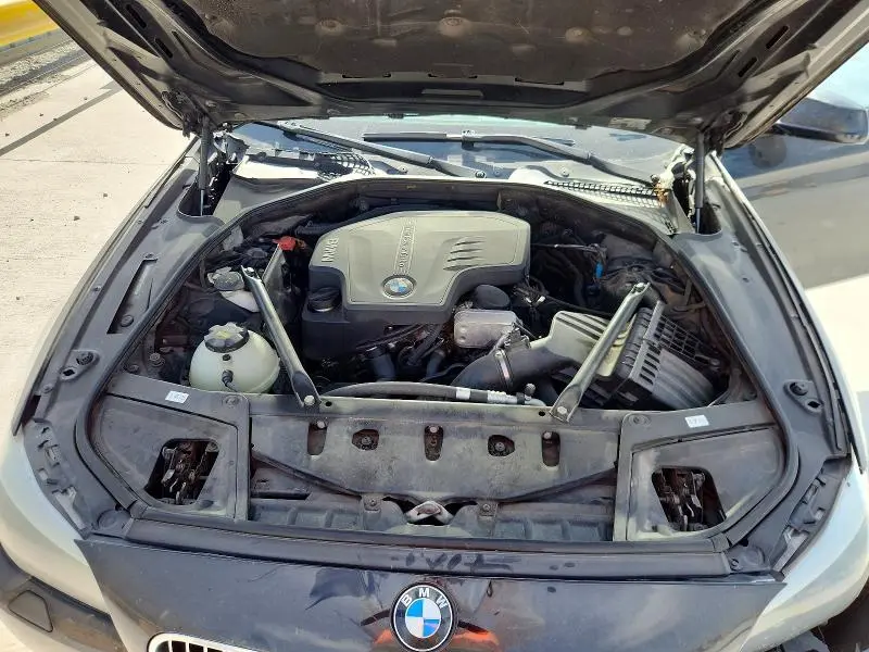 2012 BMW 528 XI  