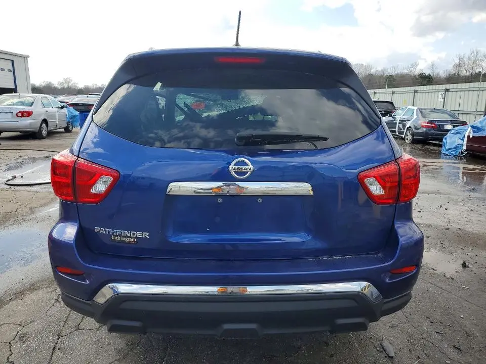 2018 NISSAN PATHFINDER S  
