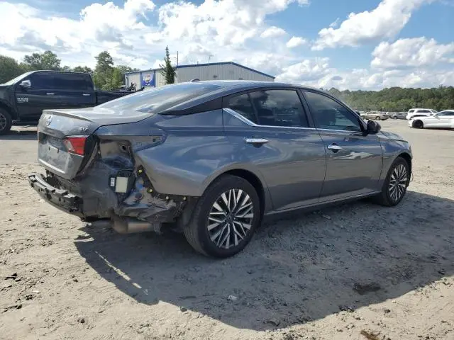 2024 NISSAN ALTIMA SV  