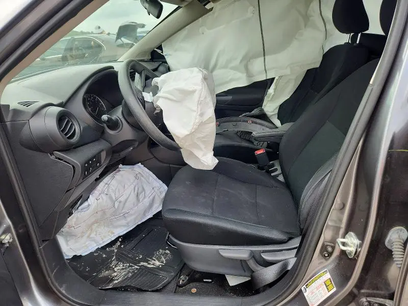 2023 NISSAN KICKS   