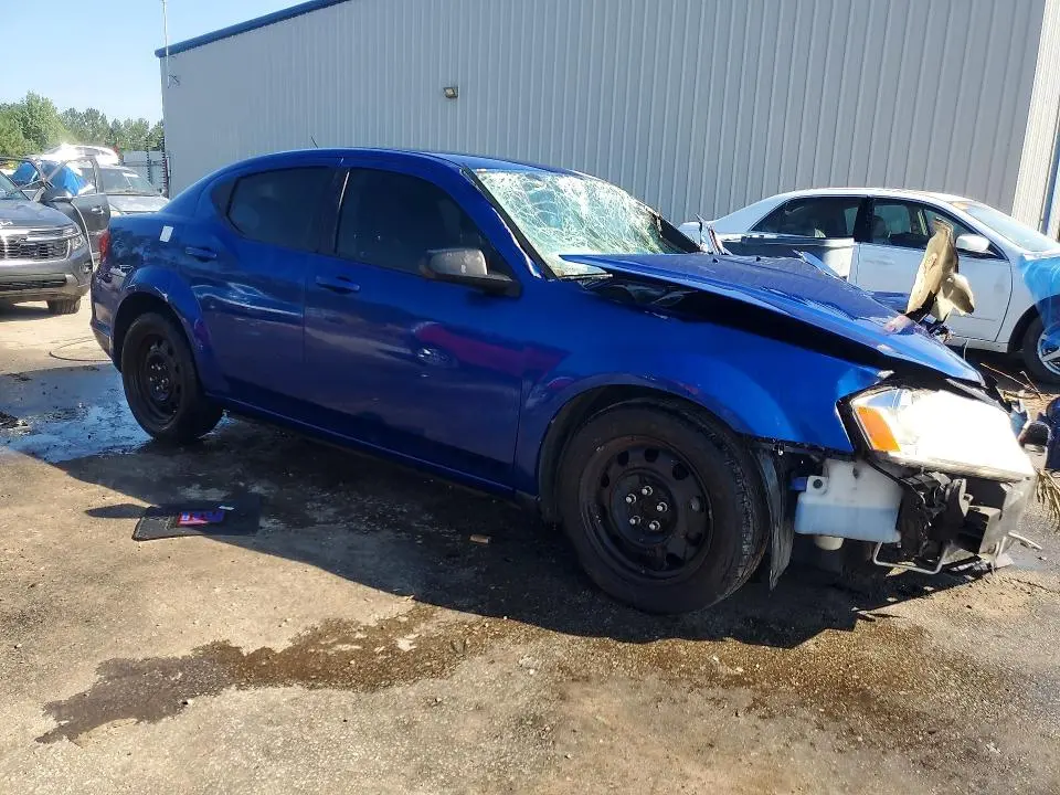 2013 DODGE AVENGER SE  