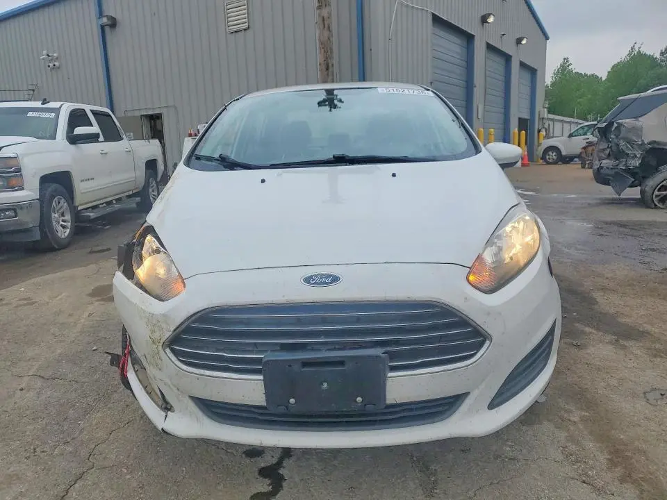 2017 FORD FIESTA SE  