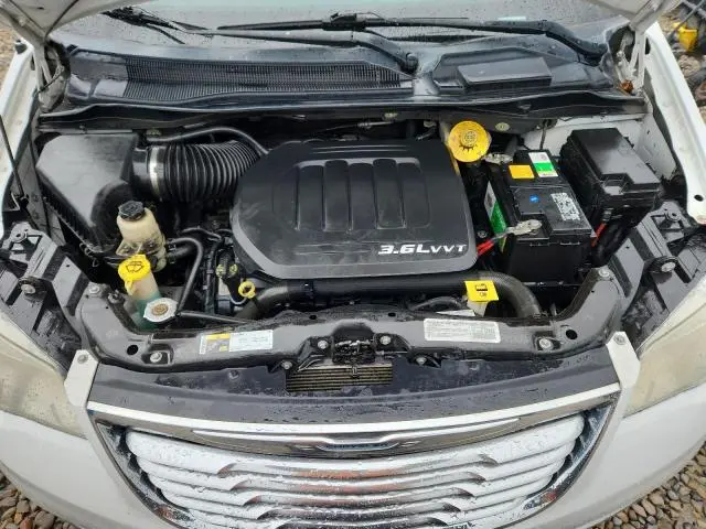 2014 CHRYSLER TOWN & COUNTRY TOURING  