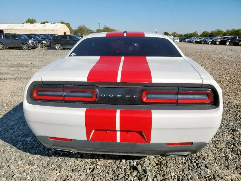 2015 DODGE CHALLENGER SXT  