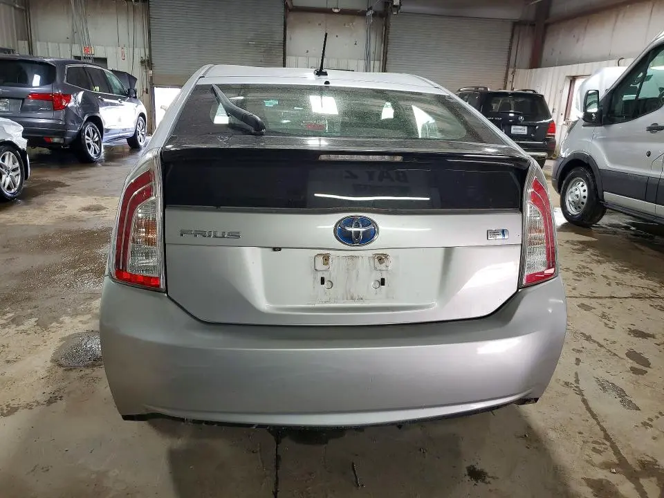 2013 TOYOTA PRIUS ONE  