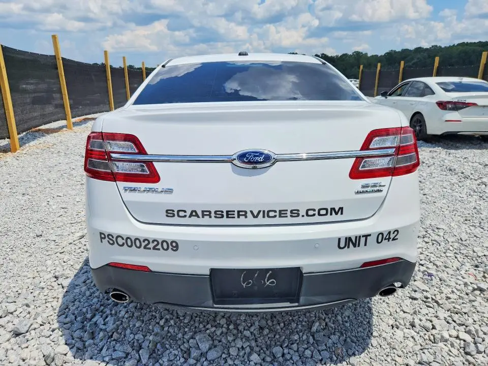2015 FORD TAURUS SEL  