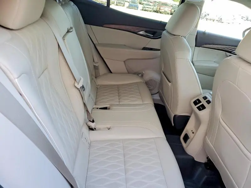 2022 BUICK ENVISION AVENIR  