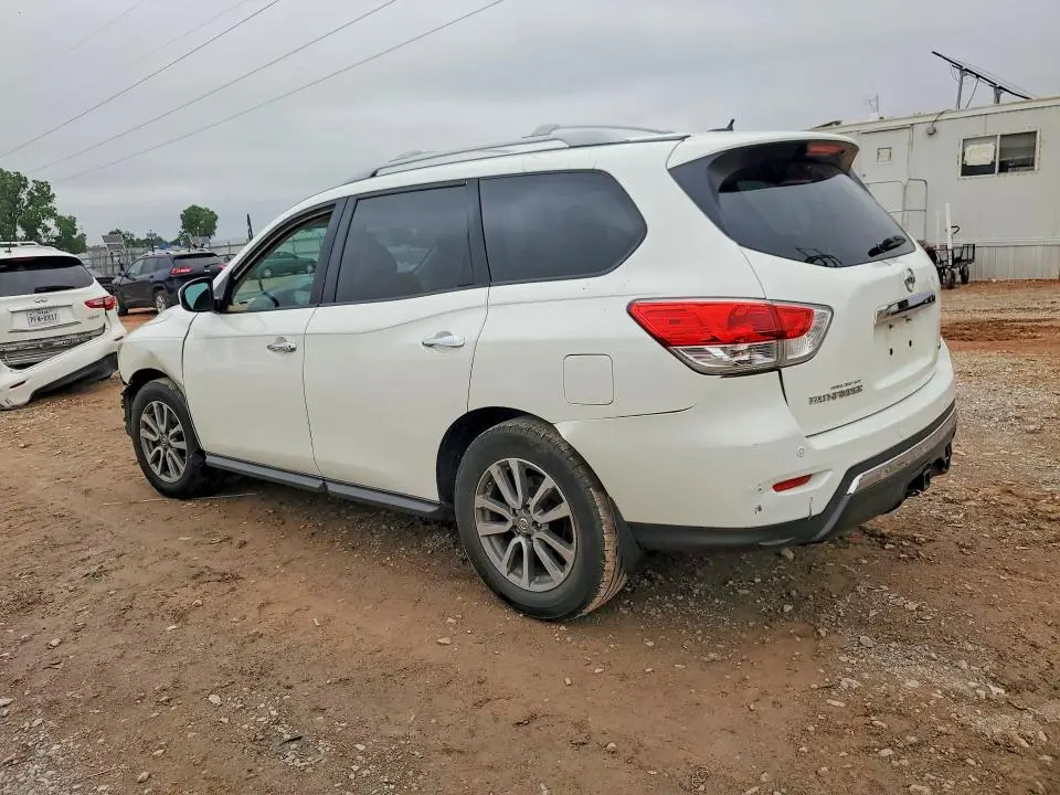 2016 NISSAN PATHFINDER SV  