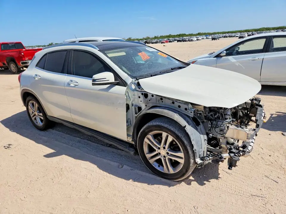2017 MERCEDES-BENZ GLA 250 4MATIC  