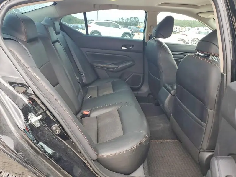 2019 NISSAN ALTIMA SR  