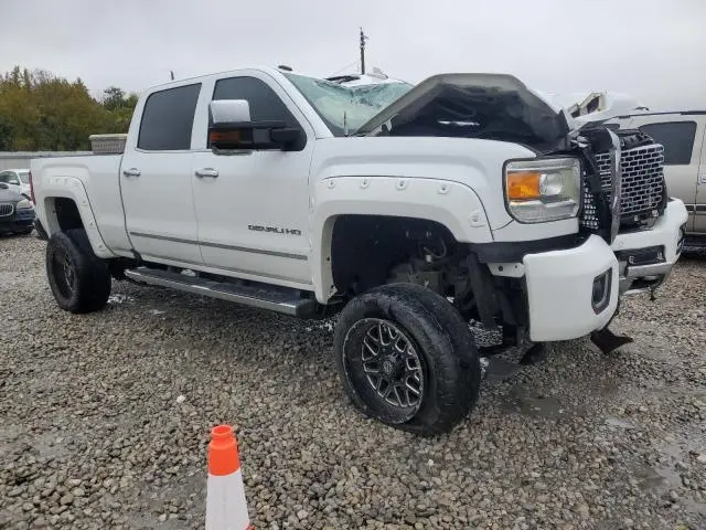 2017 GMC SIERRA K2500 DENALI  