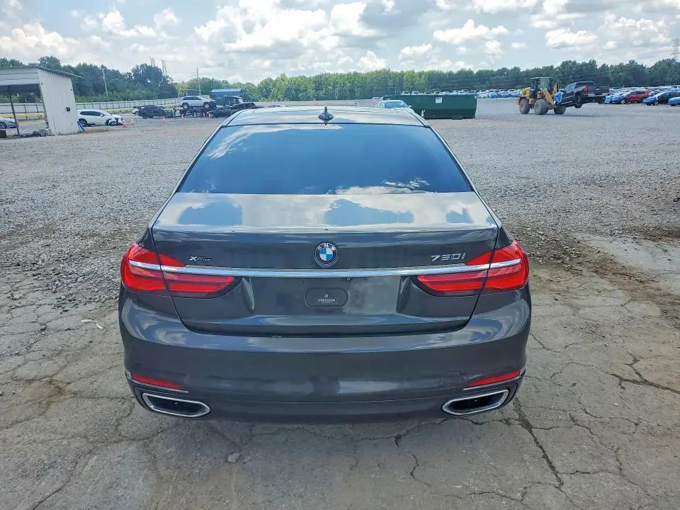 2016 BMW 750 XI  