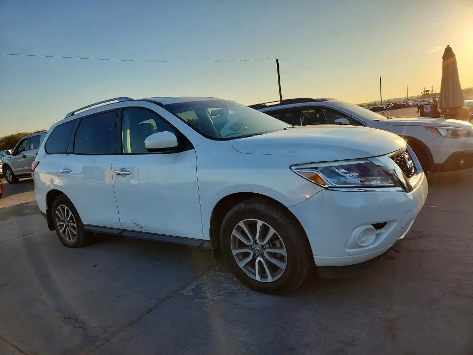 2014 NISSAN PATHFINDER SV  