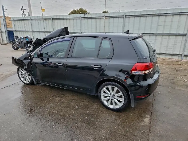 2014 VOLKSWAGEN GOLF   