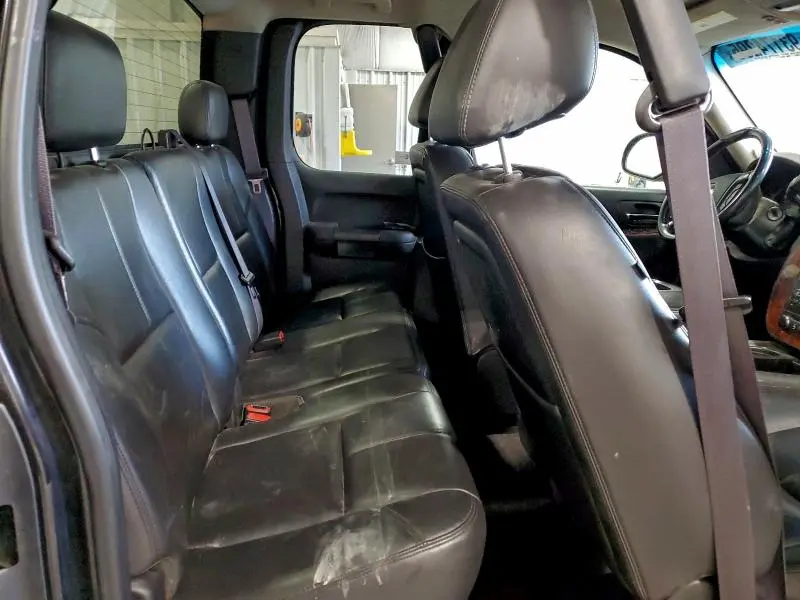 2011 CHEVROLET SILVERADO K1500 LTZ  