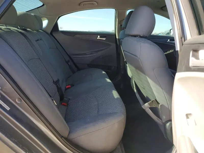 2011 HYUNDAI SONATA GLS  