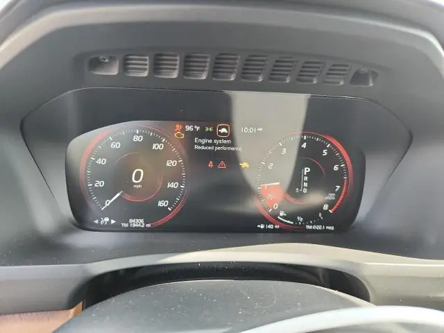 2018 VOLVO XC90 T6  