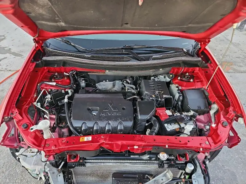 2015 MITSUBISHI OUTLANDER SE  