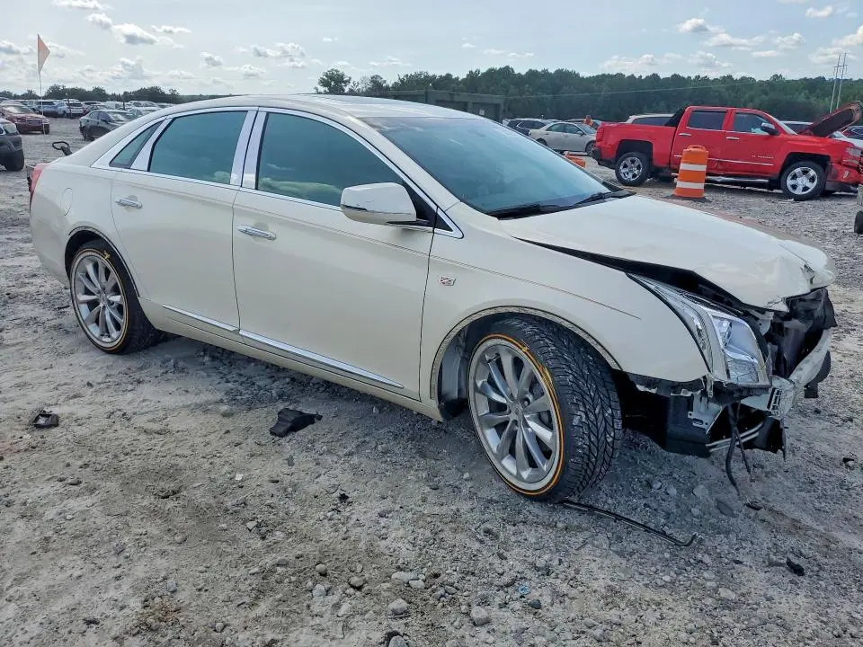 2013 CADILLAC XTS LUXURY COLLECTION  