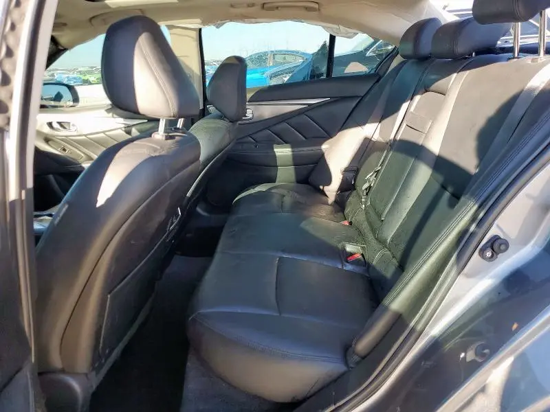 2015 INFINITI Q50 BASE  