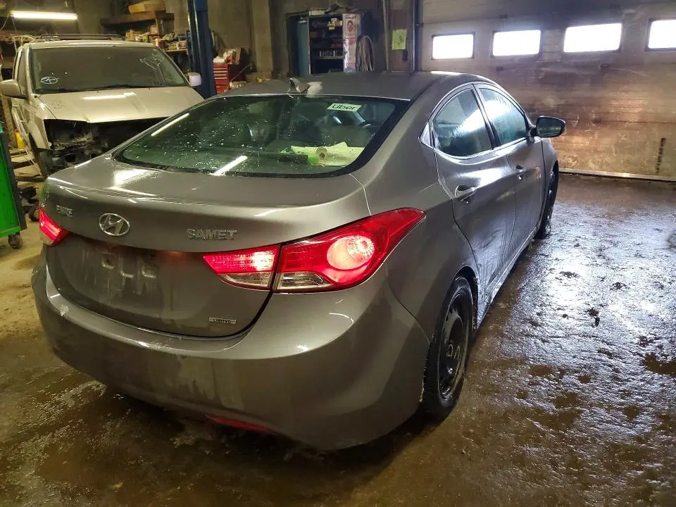 2011 HYUNDAI ELANTRA GLS  