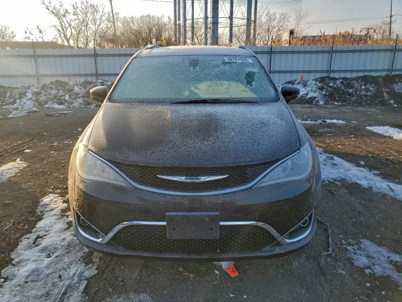 2017 CHRYSLER PACIFICA TOURING L  