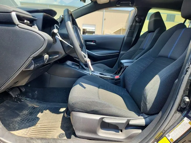 2021 TOYOTA COROLLA SE  