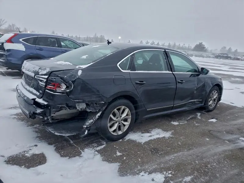 2017 VOLKSWAGEN PASSAT S  