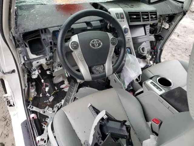 2014 TOYOTA PRIUS V   