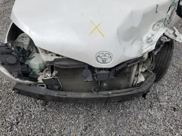 2015 TOYOTA SIENNA XLE  
