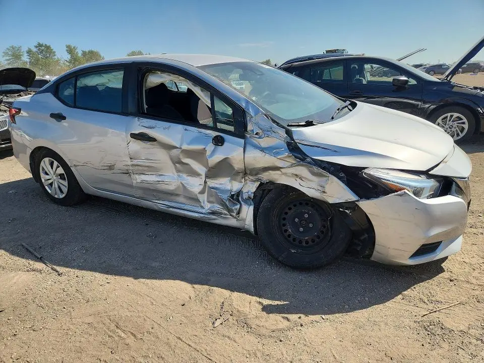 2020 NISSAN VERSA S  