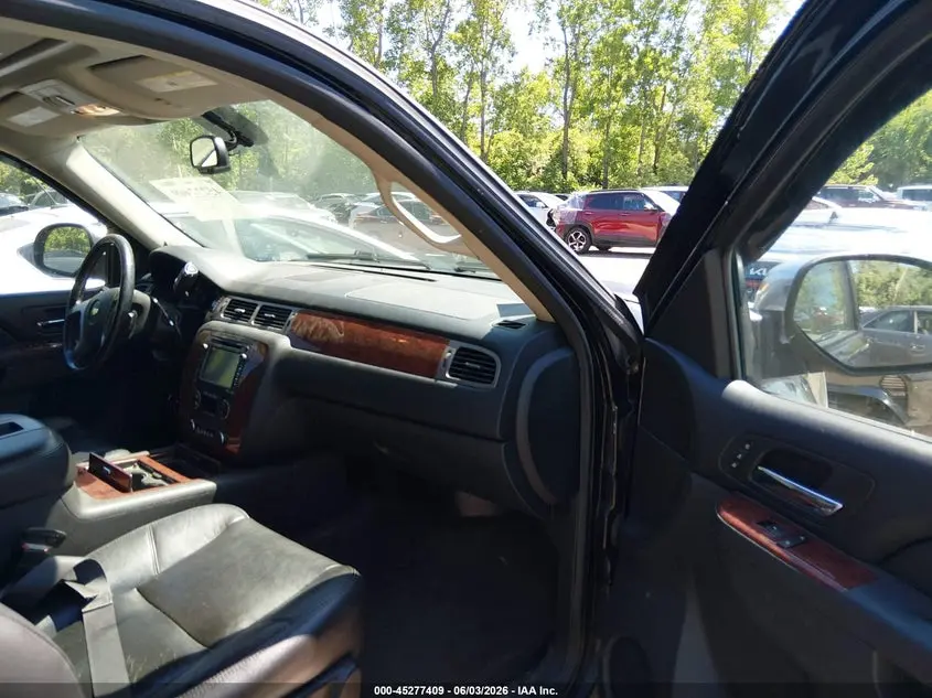 2013 CHEVROLET SUBURBAN 1500 LTZ