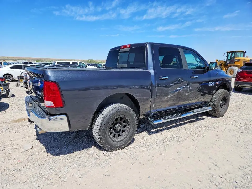 2015 RAM 1500 SLT  