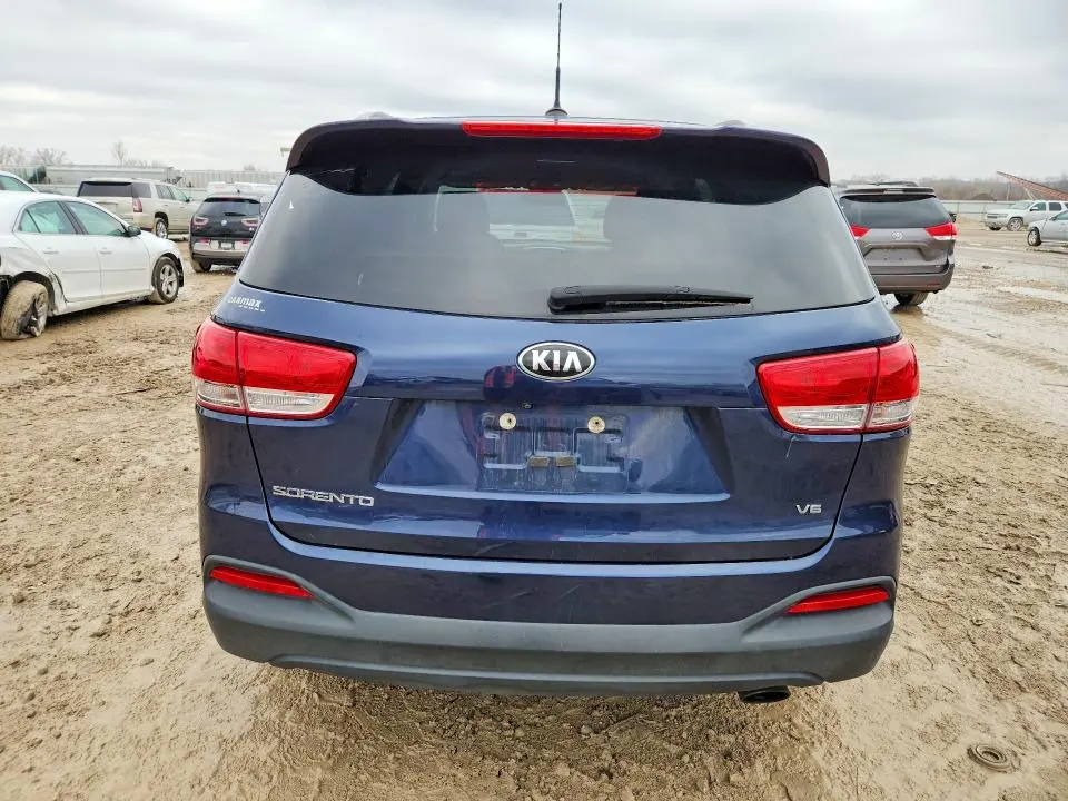 2017 KIA SORENTO LX V6  