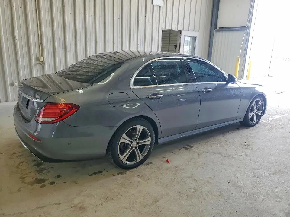 2017 MERCEDES-BENZ E 300  