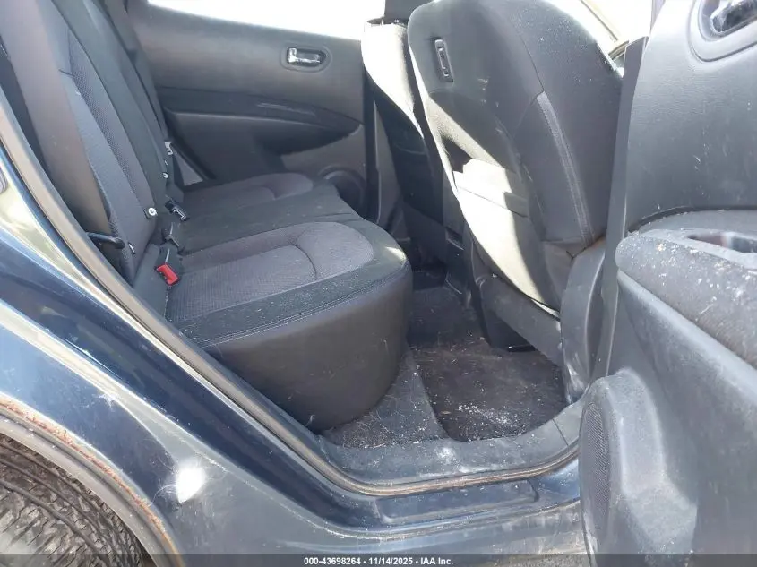 2013 NISSAN ROGUE SV