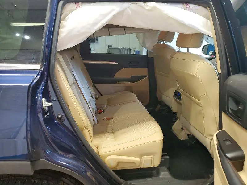 2014 TOYOTA HIGHLANDER LE PLUS  